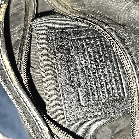 Small black coach bag - Picture 3 of 4